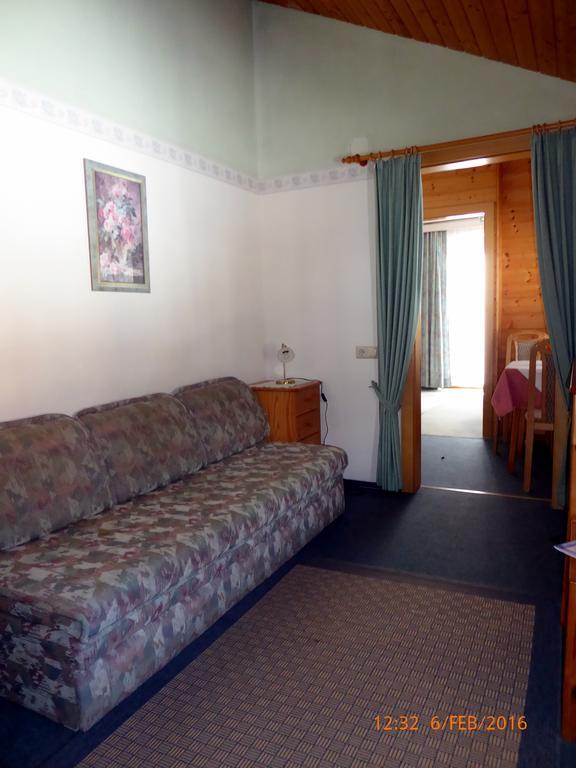 فندق Gaestehaus Truskaller مالنتز المظهر الخارجي الصورة