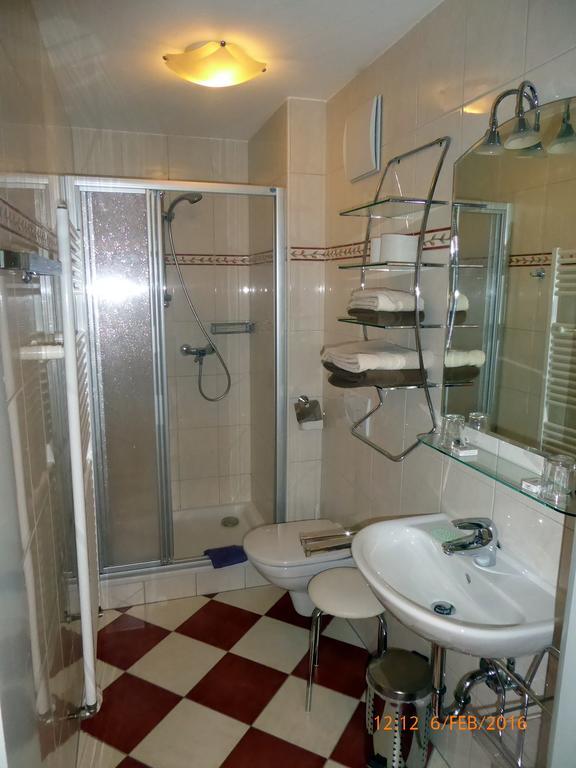 فندق Gaestehaus Truskaller مالنتز الغرفة الصورة